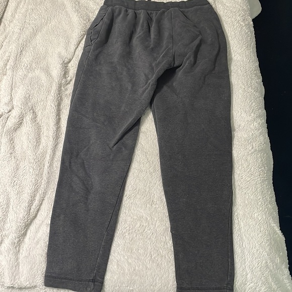 Puma dark gray large sweat pants - Picture 2 of 2